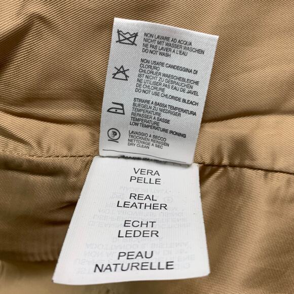 BLUMARINE Size 8 Gold Leather Metallic Lambskin Jacket - Picture 7 of 8